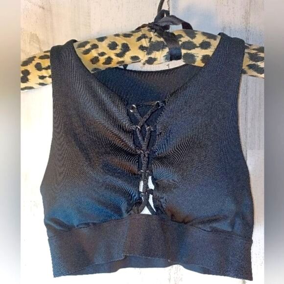 NWOT Pink Sports Bra - Picture 1 of 6